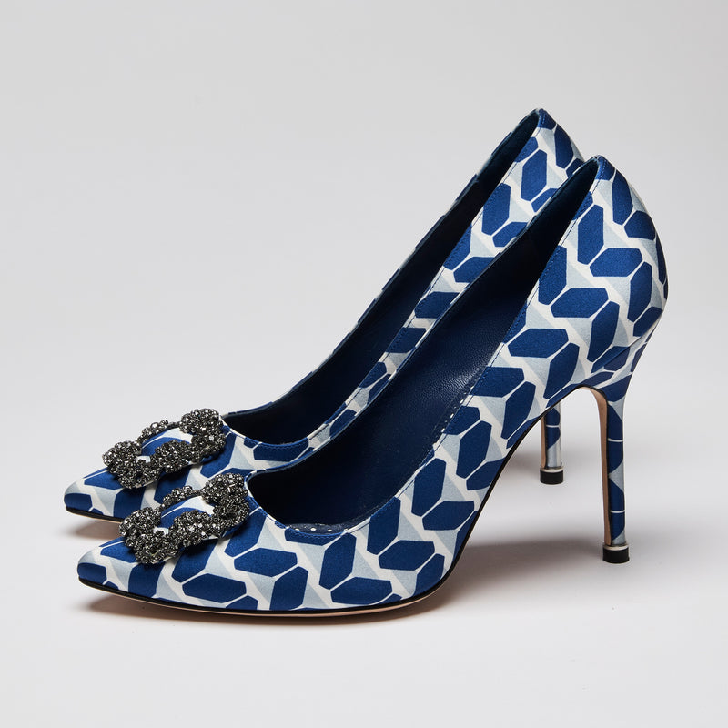 Manolo Blahnik Hangisi 105 Cosmo Embellished Pumps In Blue Size 41