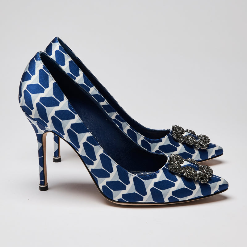 Manolo Blahnik Hangisi 105 Cosmo Embellished Pumps In Blue Size 41