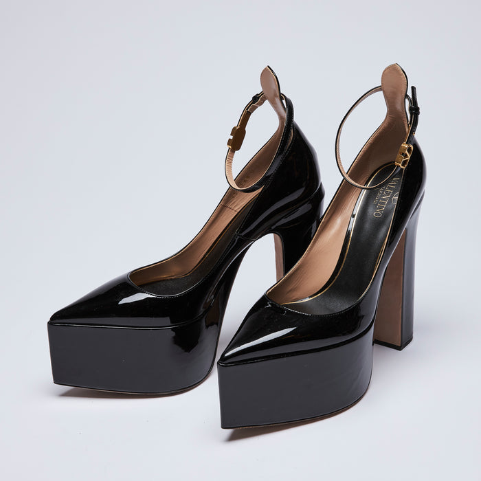 Excellent Pre-Loved Black Patent Leather Point Toe Platform Pumps with Chunky Heel and Ankle Strap. (front)