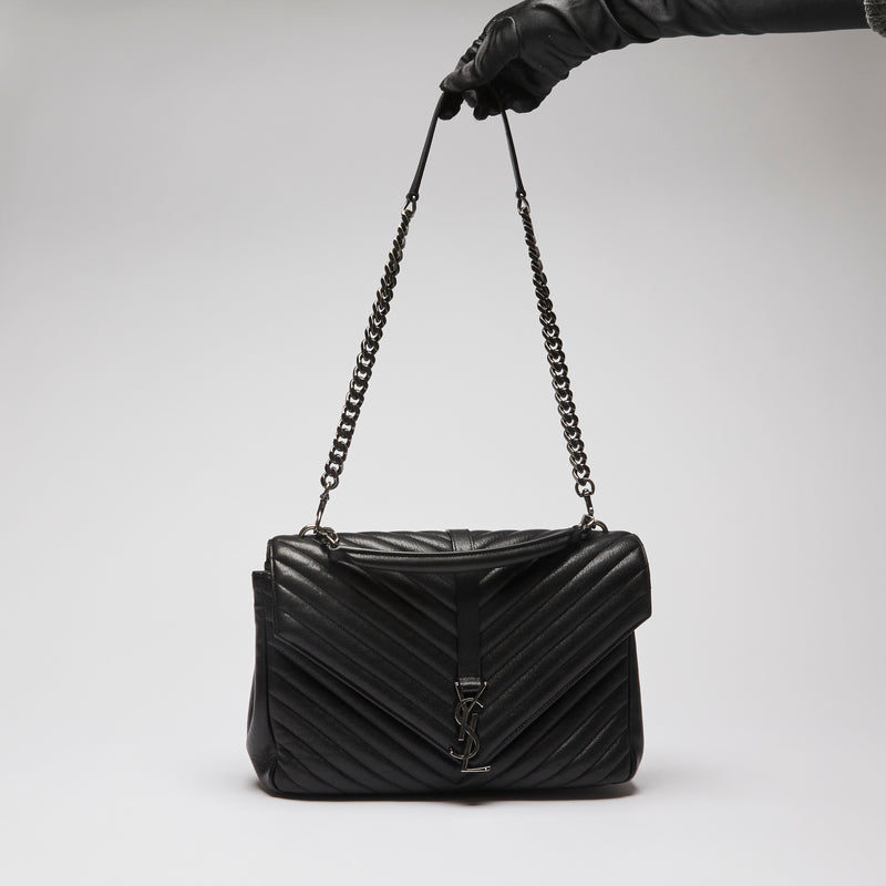 Pre-Loved Black Grained Leather Chevron Stitched Flap Bag with Removable Shoulder Chain and Handle. (chain)